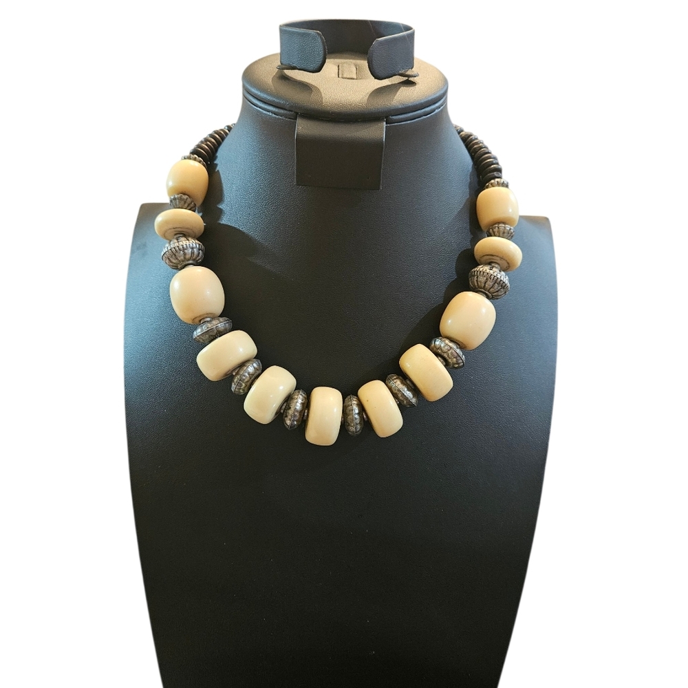 VINTAGE MCM Bone And Silver Bead Necklace 20"